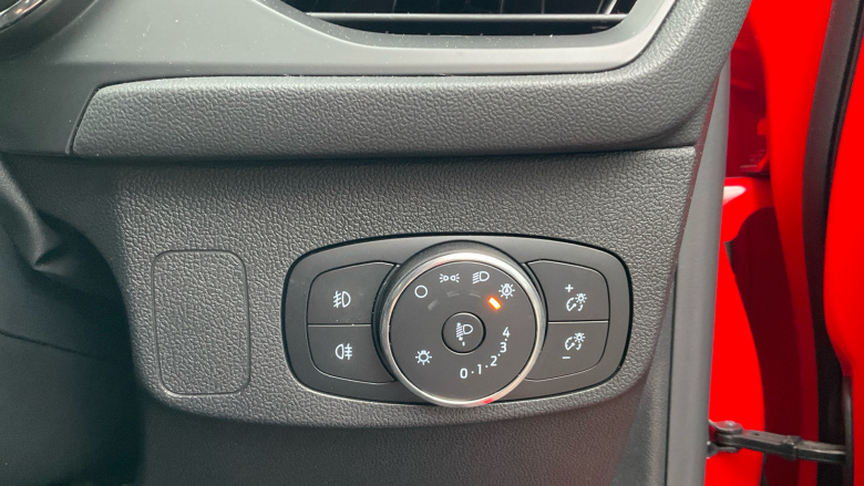 Ford Focus 1.0 EcoBoost 125 Titanium Edition 5dr Auto Petrol Hatchback